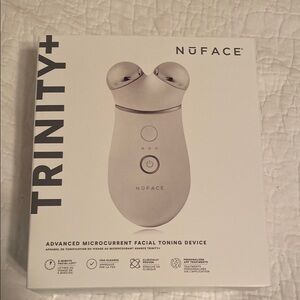 NuFace White Skincare Tool for Facial Toning‎